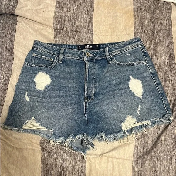 Hollister Blue Distressed mom Shorts - Picture 1 of 3